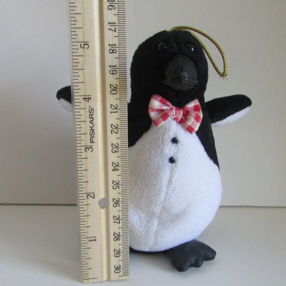 Penguin 5.5" Dakin Emperor Penguin Bean Bag Plush Red White Bow Tie - Picture 4 of 15